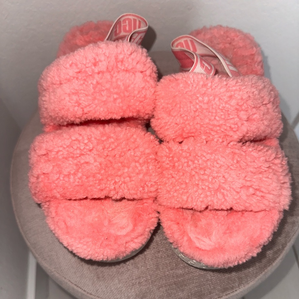 Like New Pink Oh yeah UGG Fluffita